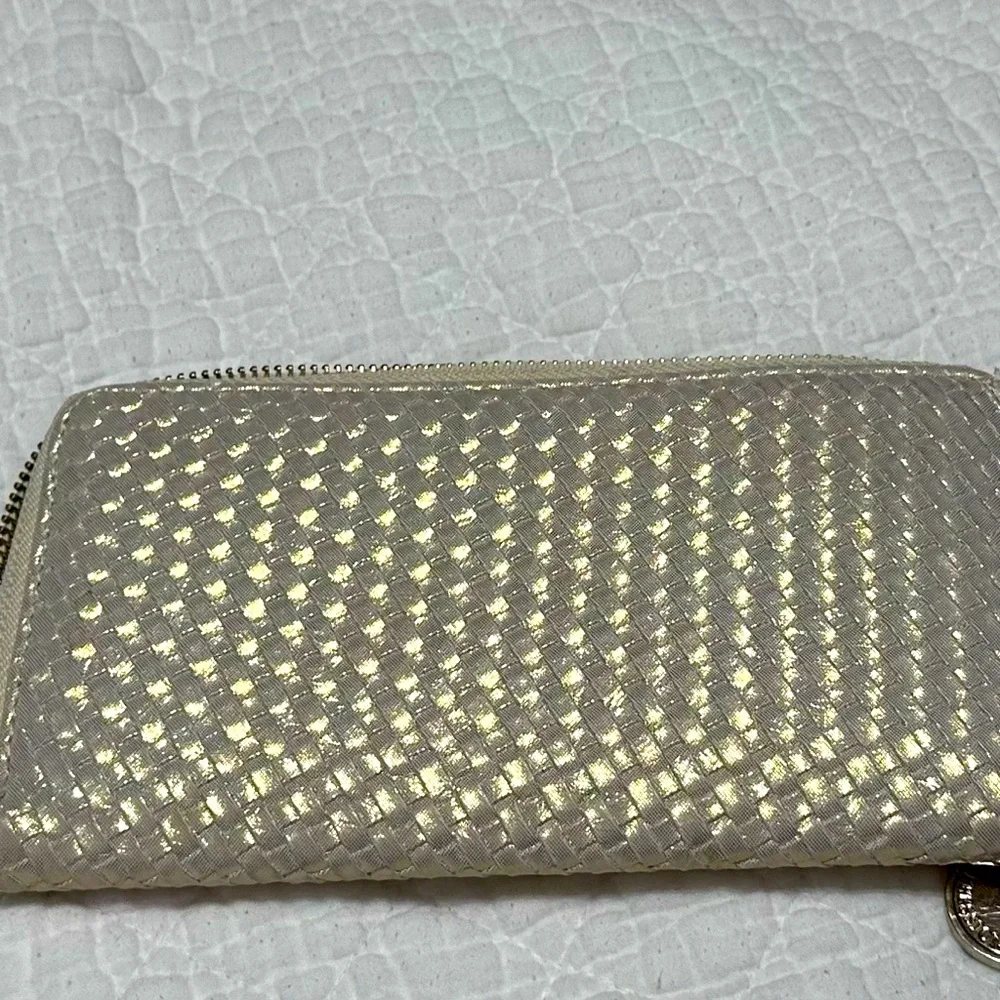 Wallet - Picture 1 of 1